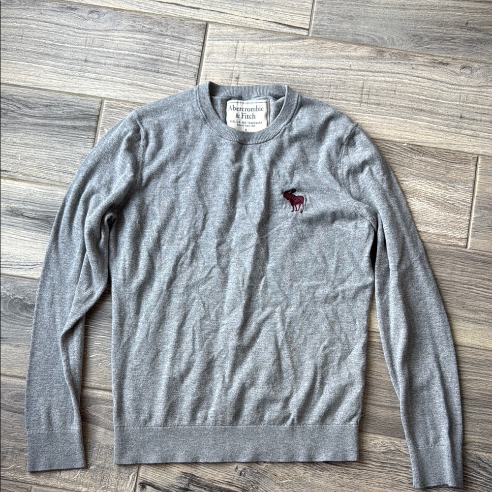 Abercrombie & Fitch Gray Crewneck Sweater